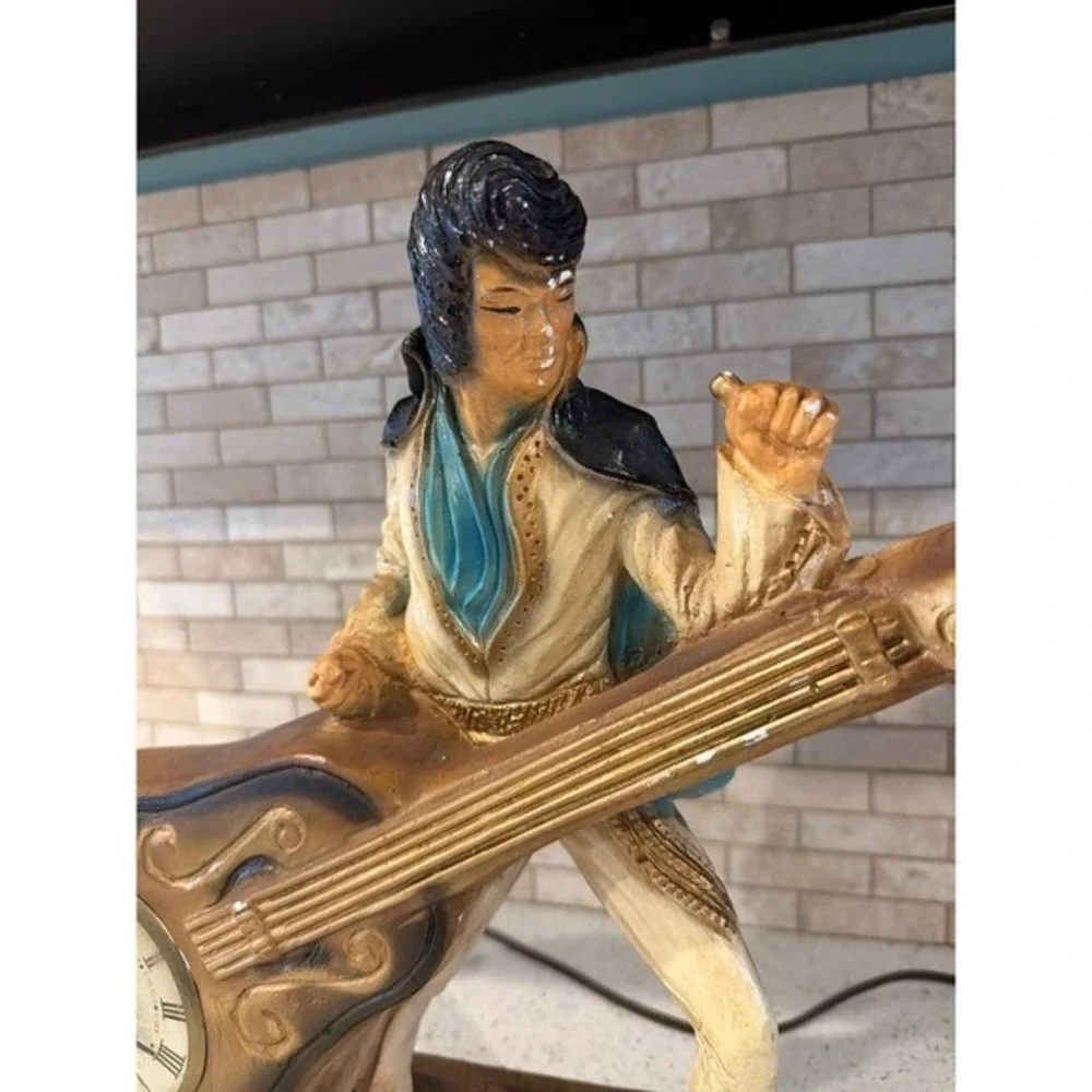 Vintage Elvis Bust‎ Chalkware Mantel Clock Guitar Working Landshire